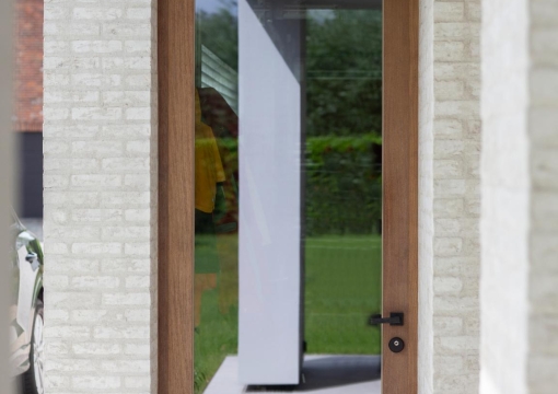 Exclusieve Afrormosia houten ramen deuren naturel